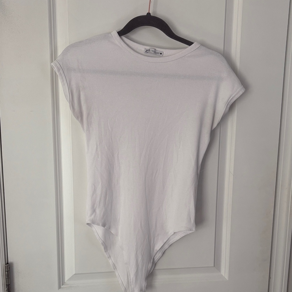 Zara White Cap Sleeve Bodysuit